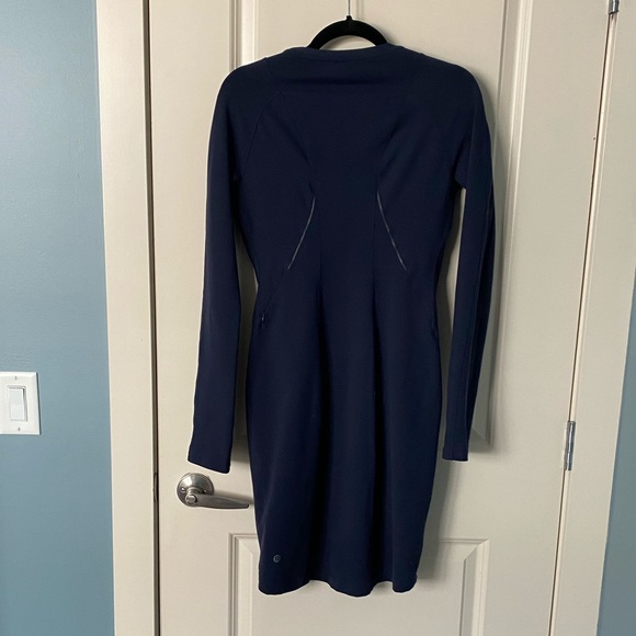 Lululemon Go Everywhere Dress - Picture 2 of 3
